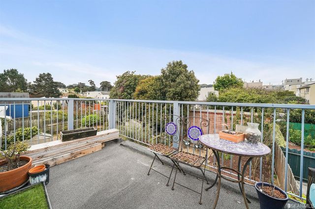 $1,320,000 | 522-524 Bowdoin Street, San Francisco, CA 94134