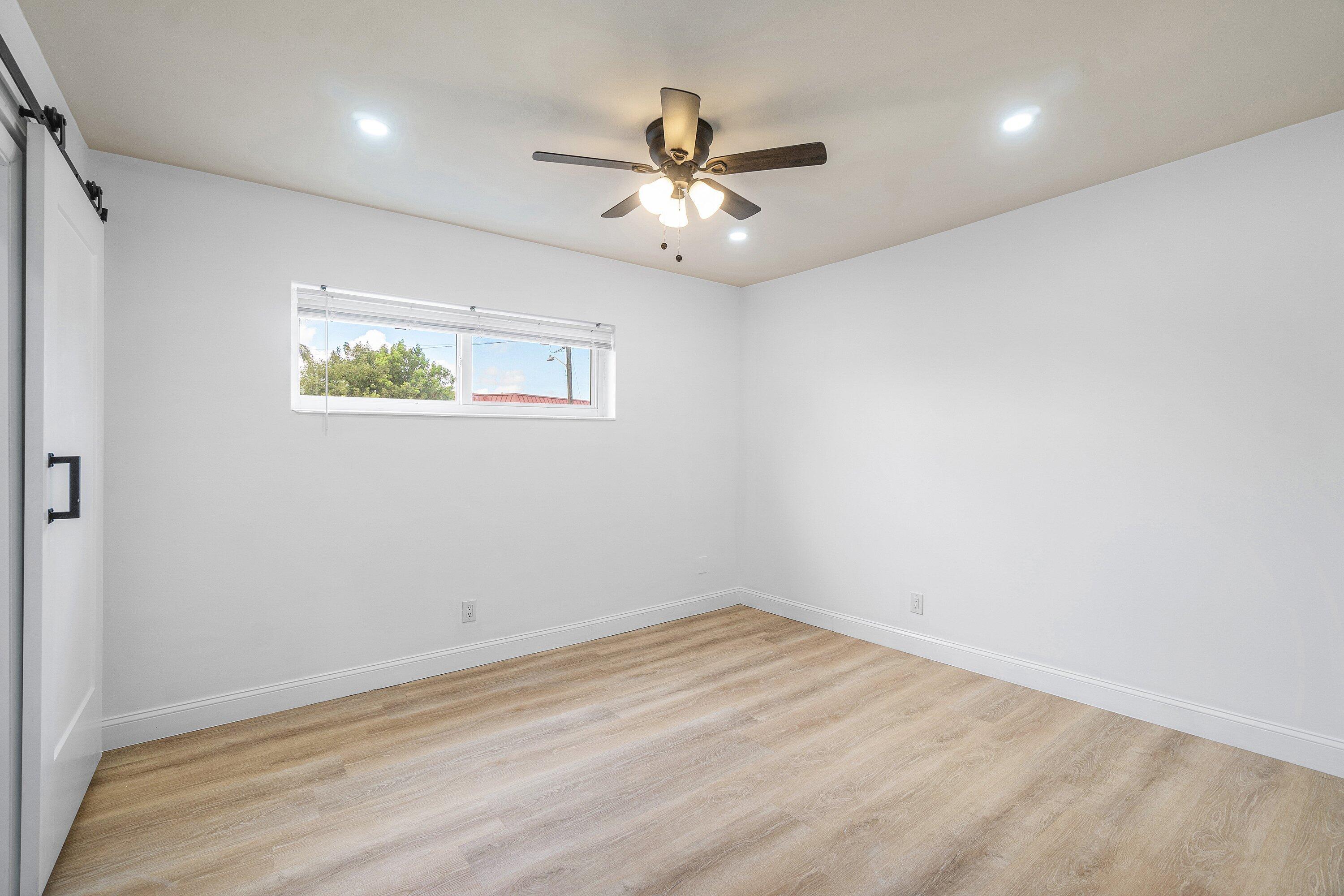 434 Southwest 9th Street, Unit A Boca Raton, FL 33432 - Photo 15 of 22 Bedroom 3