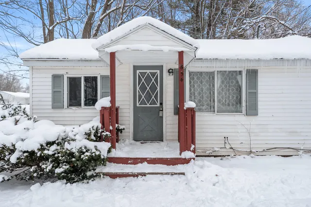 $140,000 | 654 Vernon Street, Allegan, MI 49010