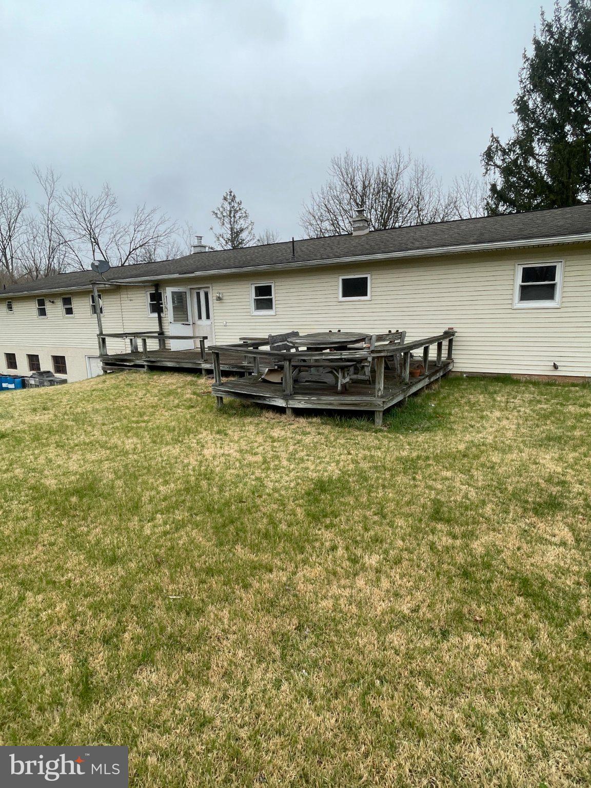 83 Silvertown Road Jonestown, PA 17038 - Photo 4 of 4 Charming home with spacious deck area.