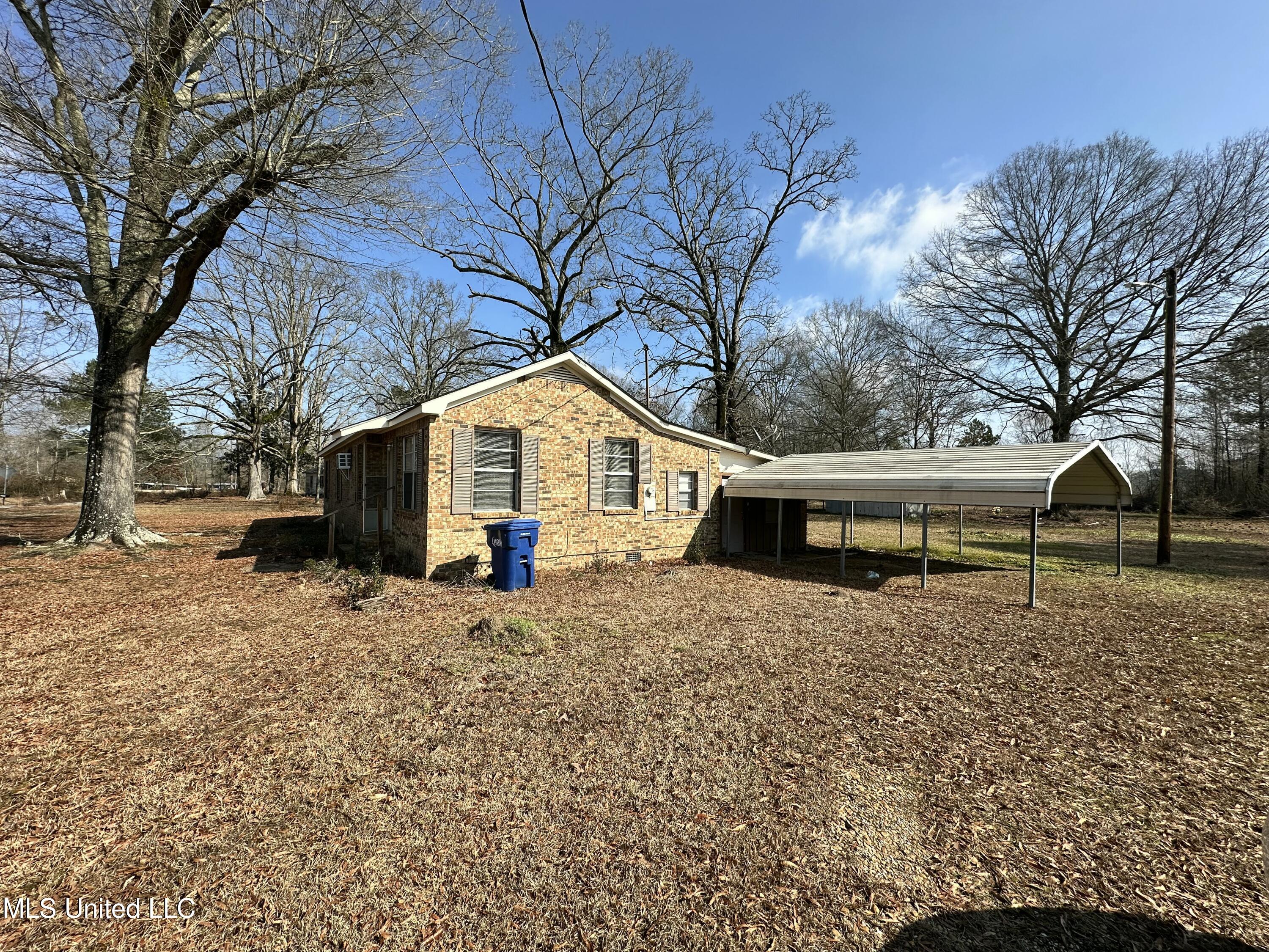 2413 South Little River Road Forest, MS 39074 - Photo 2 of 8 IMG_2511