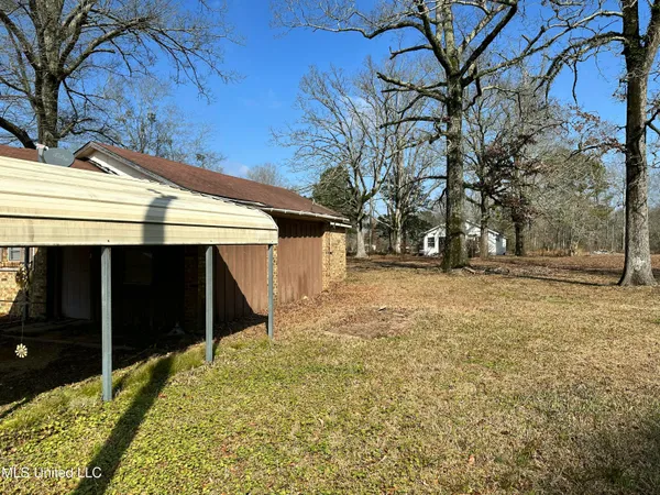 $99,000 | 2413 South Little River Road, Forest, MS 39074