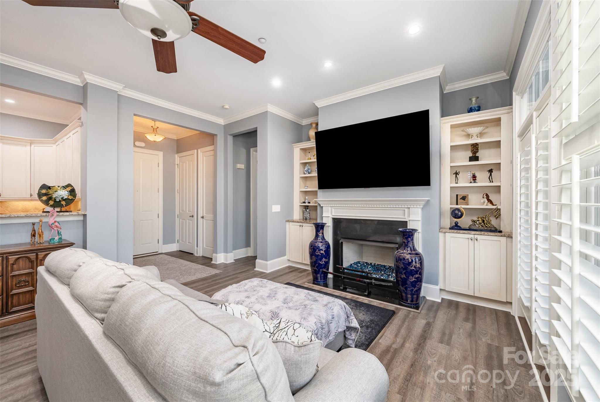 5425 Closeburn Road, Unit 105 Charlotte, NC 28210 - Photo 10 of 31 Gallery Image 10
