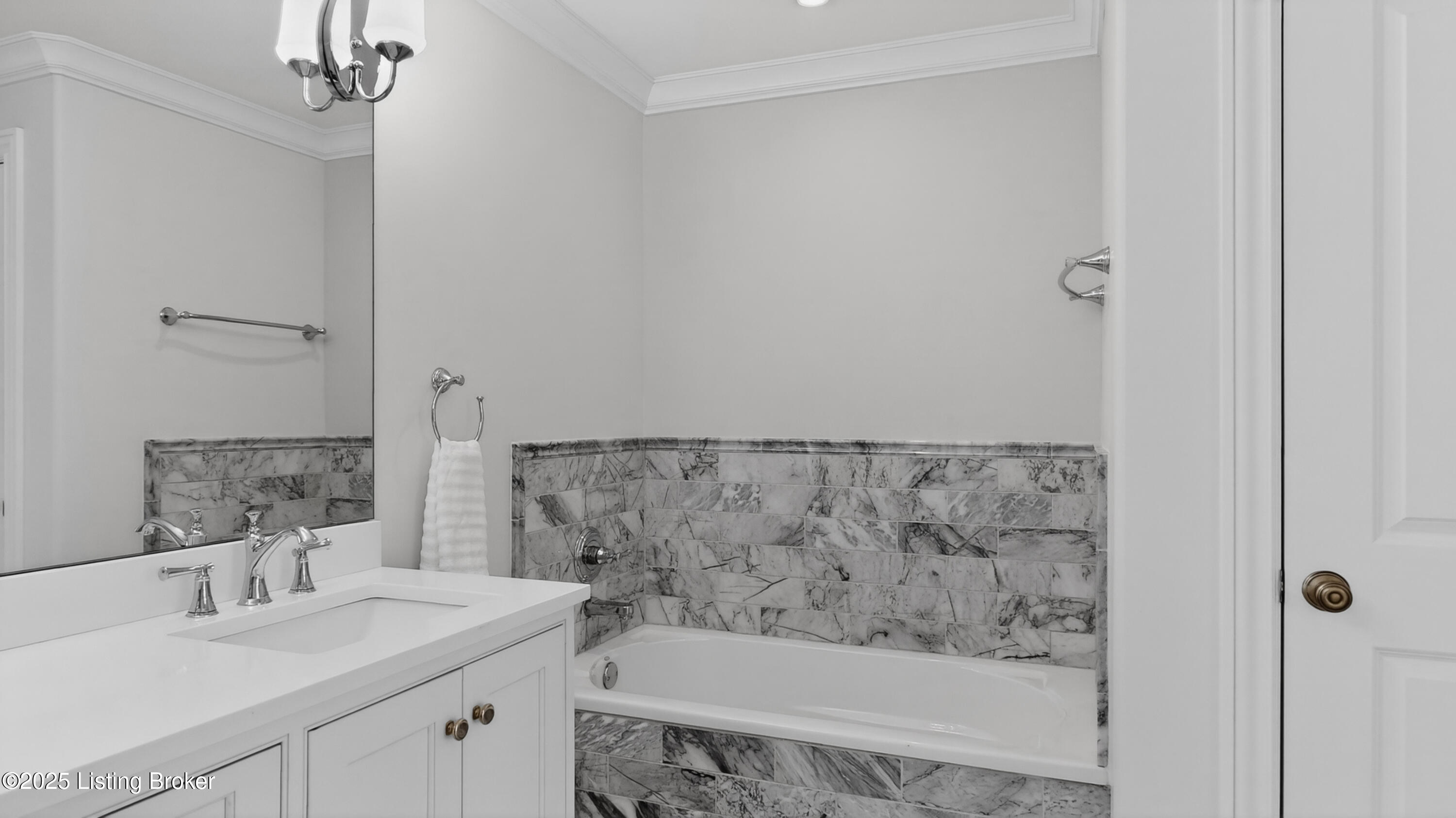 2109 Starmont Road Riverwood, KY 40207 - Photo 22 of 53 Exteriors Interiors Dec 15-23