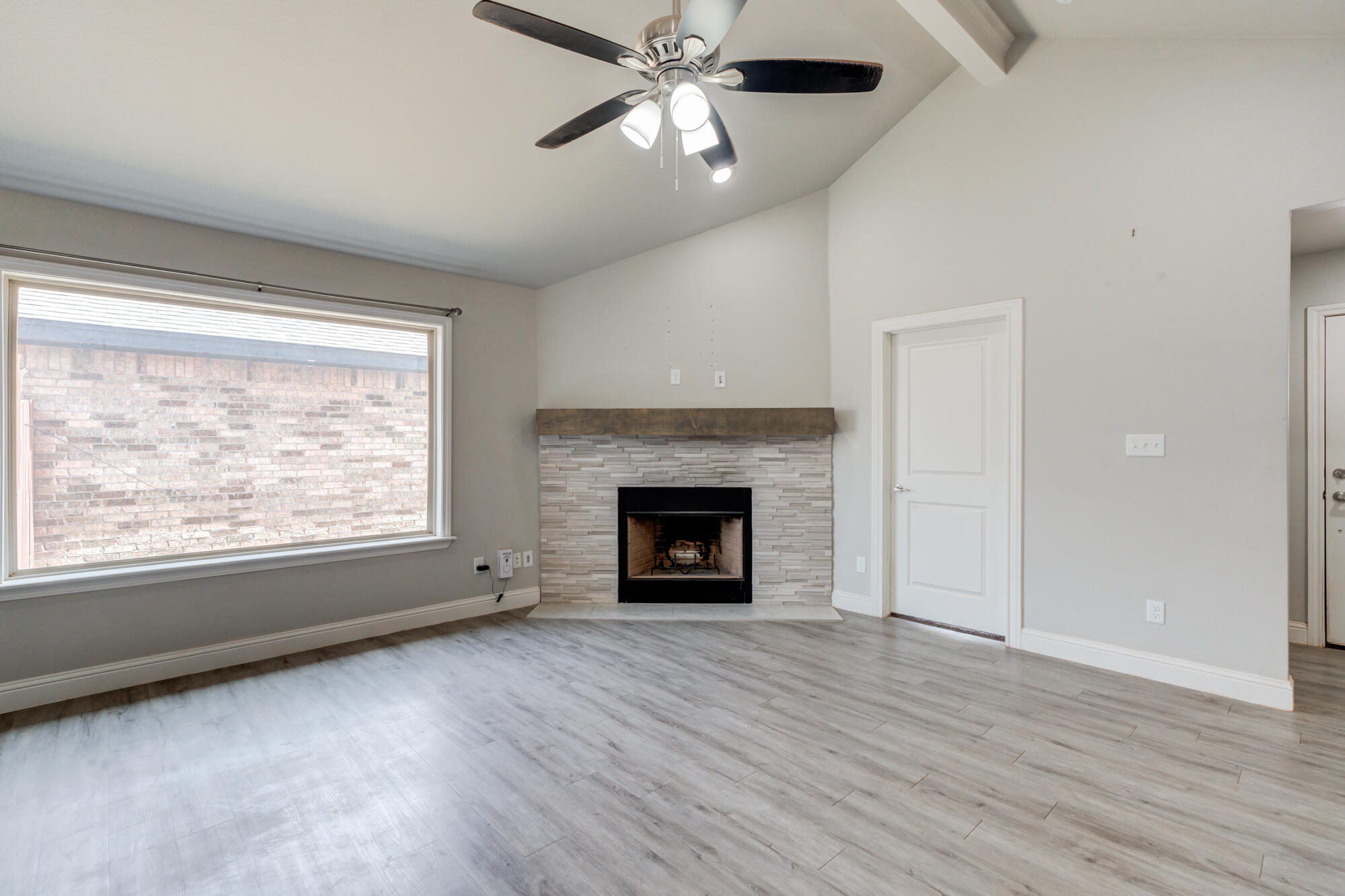 7004 24th Street Lubbock, TX 79407 - Photo 13 of 35 7004-24th-St_Lubbock-TX_20_Living-Room