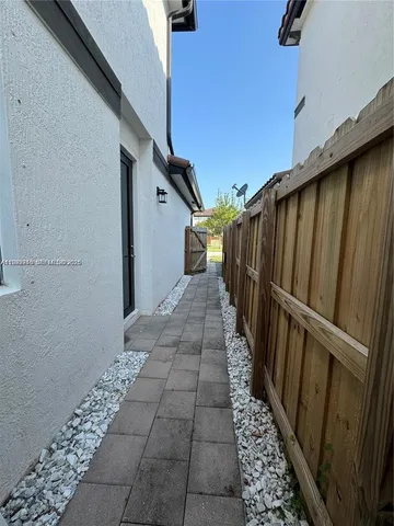 $1,750 | 11762 Southwest 253rd Street, Unit 1, Homestead, FL 33032