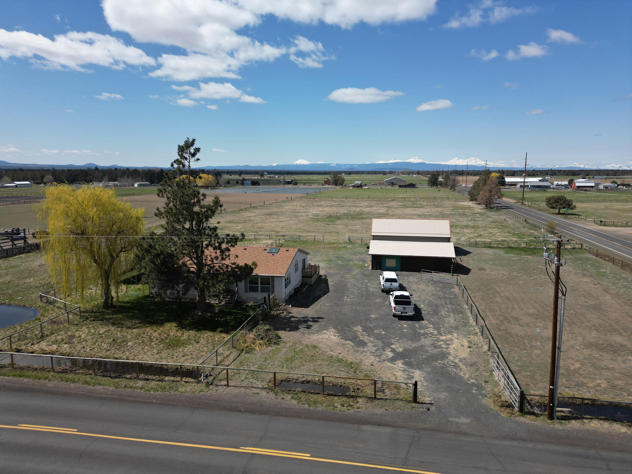 26395 Walker Road Bend, OR 97701 - Photo 29 of 36 DJI_0061