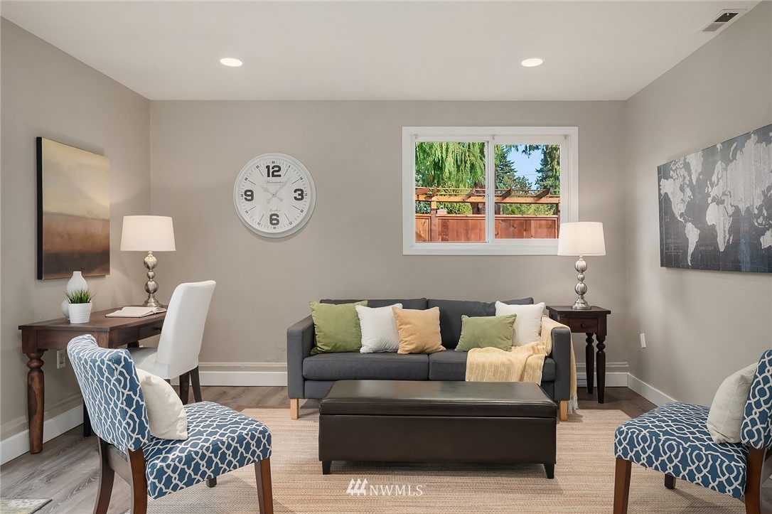 8407 198th Street Southwest Edmonds, WA 98026 - Photo 19 of 32 Gallery Image 19