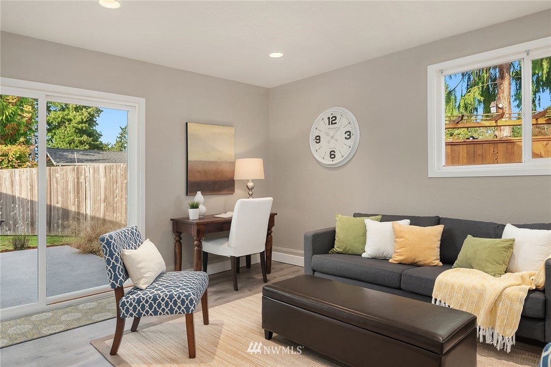 8407 198th Street Southwest Edmonds, WA 98026 - Photo 21 of 32 Gallery Image 21