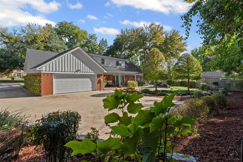 $600,000 | 3800 Hollow Creek Road, Benbrook, TX 76116