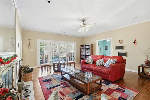 $600,000 | 3800 Hollow Creek Road, Benbrook, TX 76116