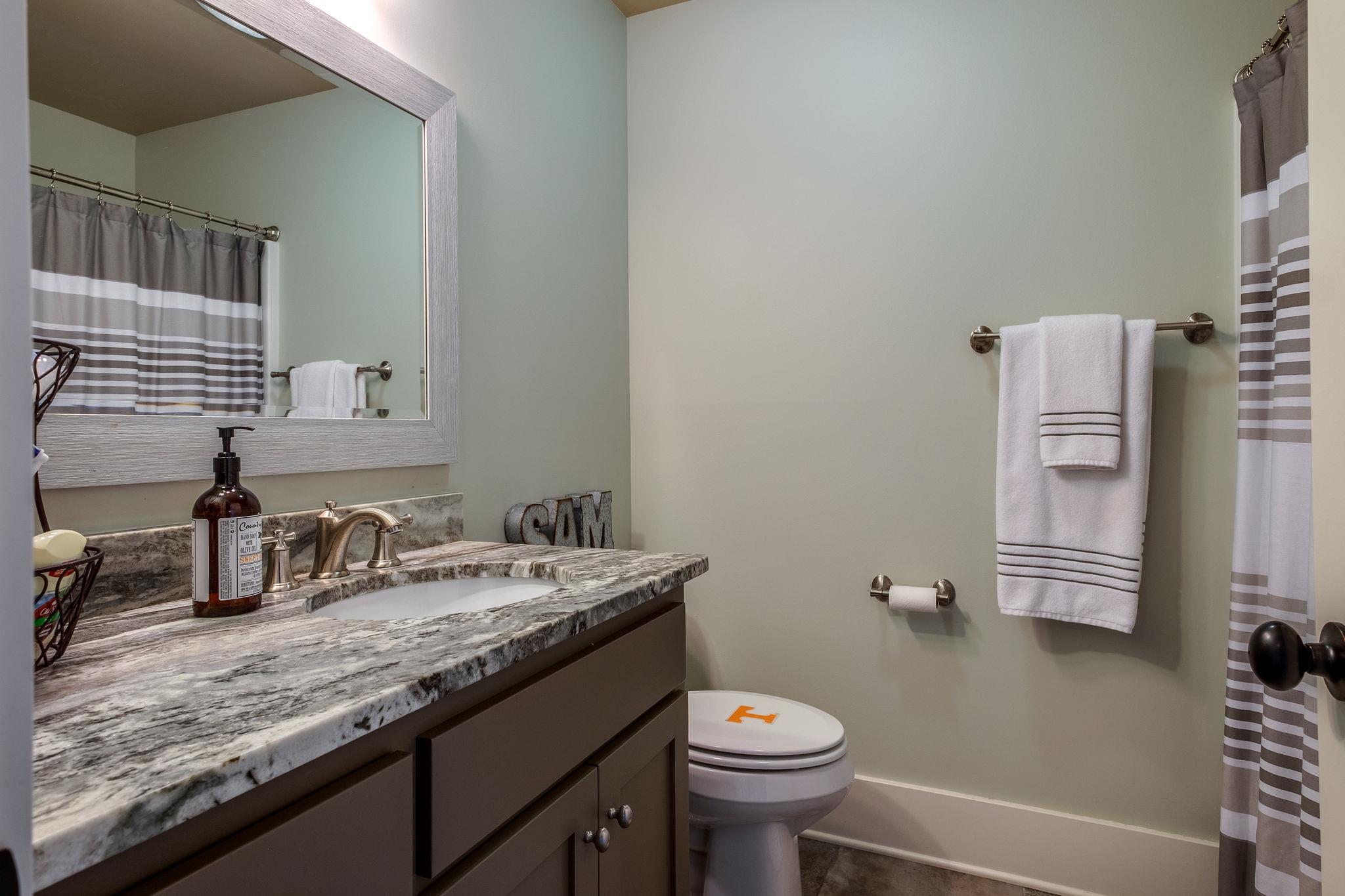 1036 Ridglea Drive Burns, TN 37029 - Photo 22 of 28 Full Bathroom w/ Granite Countertops & Tile Floors