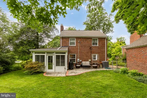 $1,215,000 | 1407 North Inglewood Street, Arlington, VA 22205