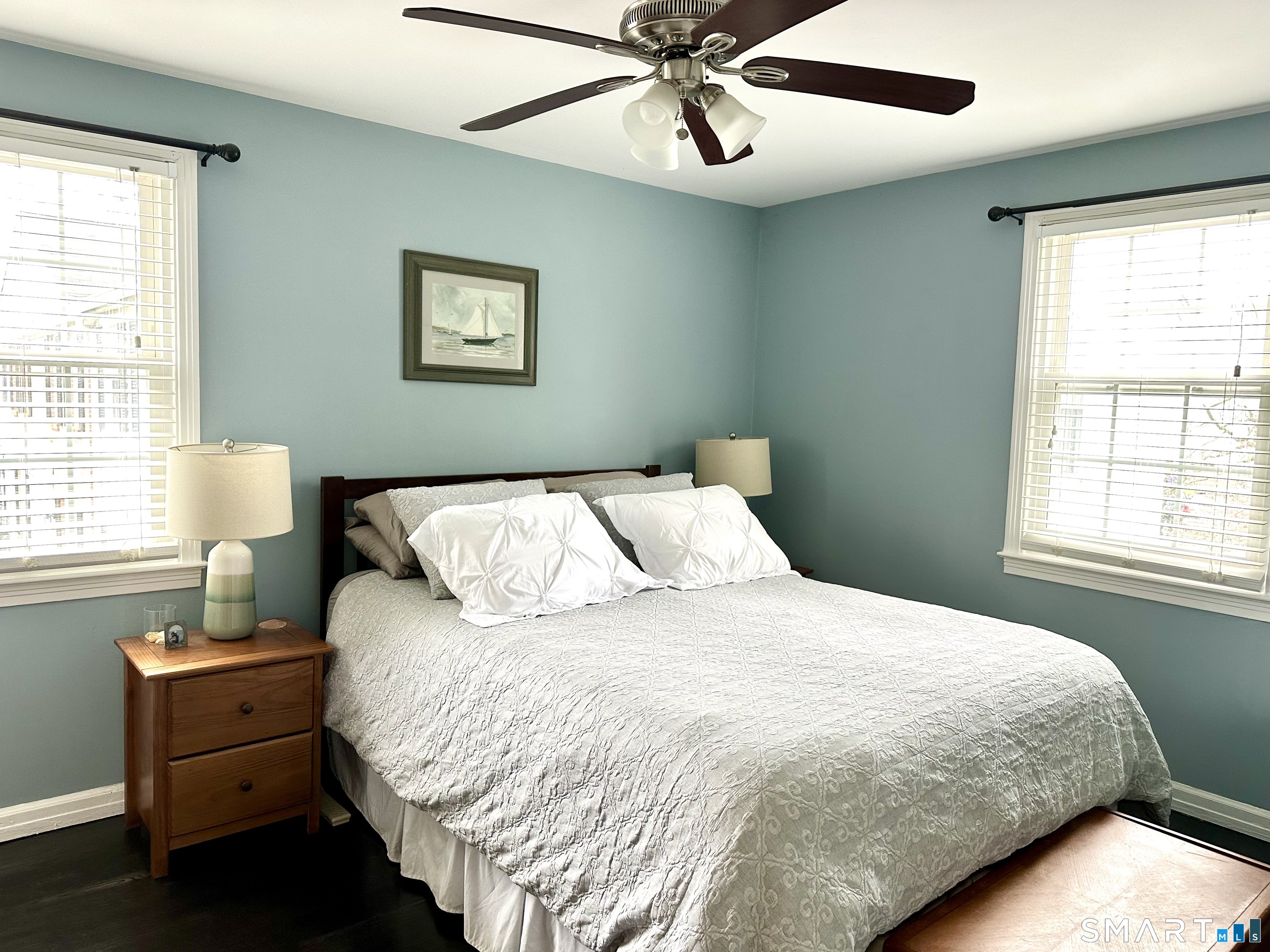 198 Sylvan Knoll Road Stamford, CT 06902 - Photo 7 of 17 a bedroom with a bed and a window