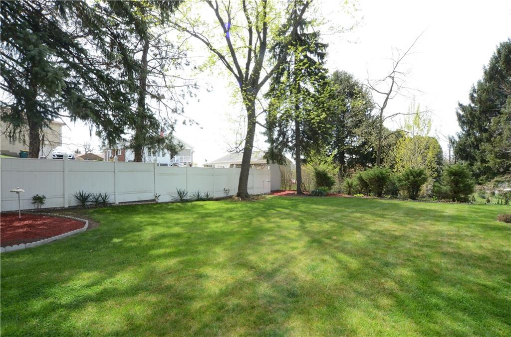 2209 North Forest Grove Road Coraopolis, PA 15108 - Photo 23 of 25 Opposite view of the upper tier.