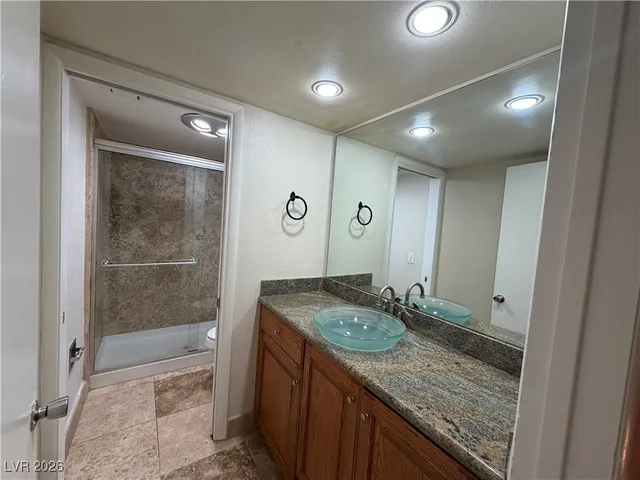 $3,350 | 908 Vegas Valley Drive, Las Vegas, NV 89109