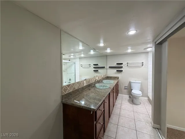 $3,350 | 908 Vegas Valley Drive, Las Vegas, NV 89109