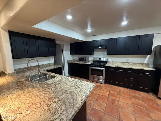 $3,350 | 908 Vegas Valley Drive, Las Vegas, NV 89109