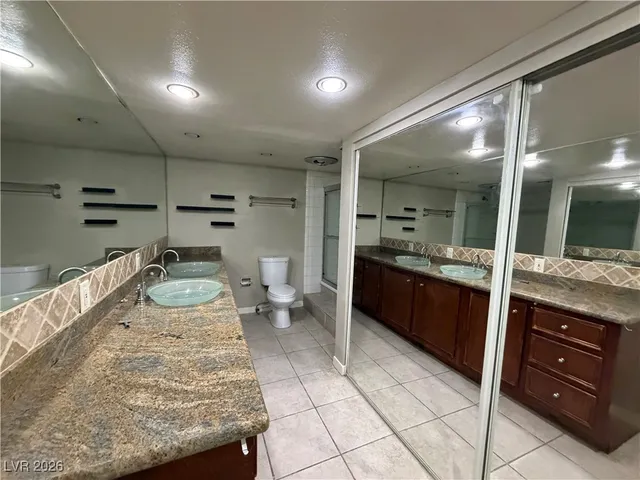 $3,350 | 908 Vegas Valley Drive, Las Vegas, NV 89109