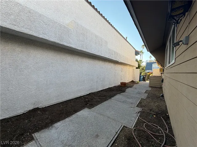 $3,350 | 908 Vegas Valley Drive, Las Vegas, NV 89109