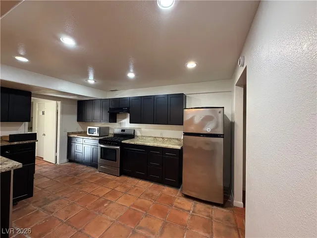 $3,350 | 908 Vegas Valley Drive, Las Vegas, NV 89109