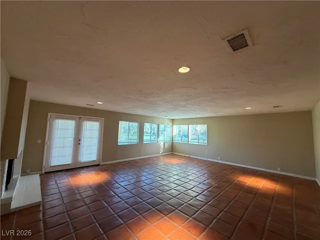 $3,350 | 908 Vegas Valley Drive, Las Vegas, NV 89109