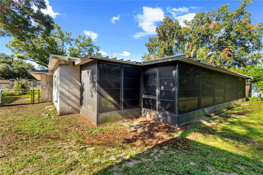 207 West Wheeler Road Seffner, FL 33584 - Photo 42 of 43