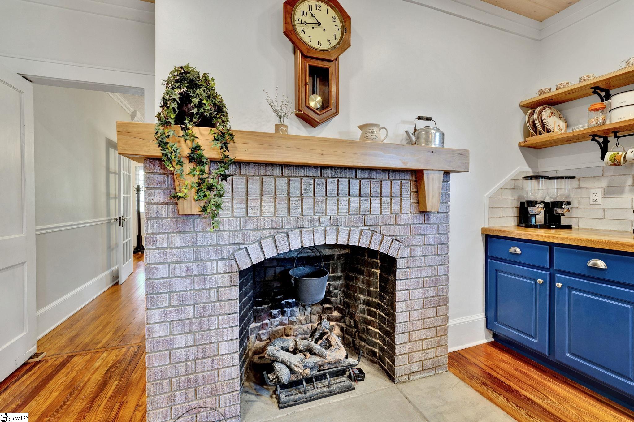 233 Thomas Mill Road Easley, SC 29640 - Photo 10 of 35