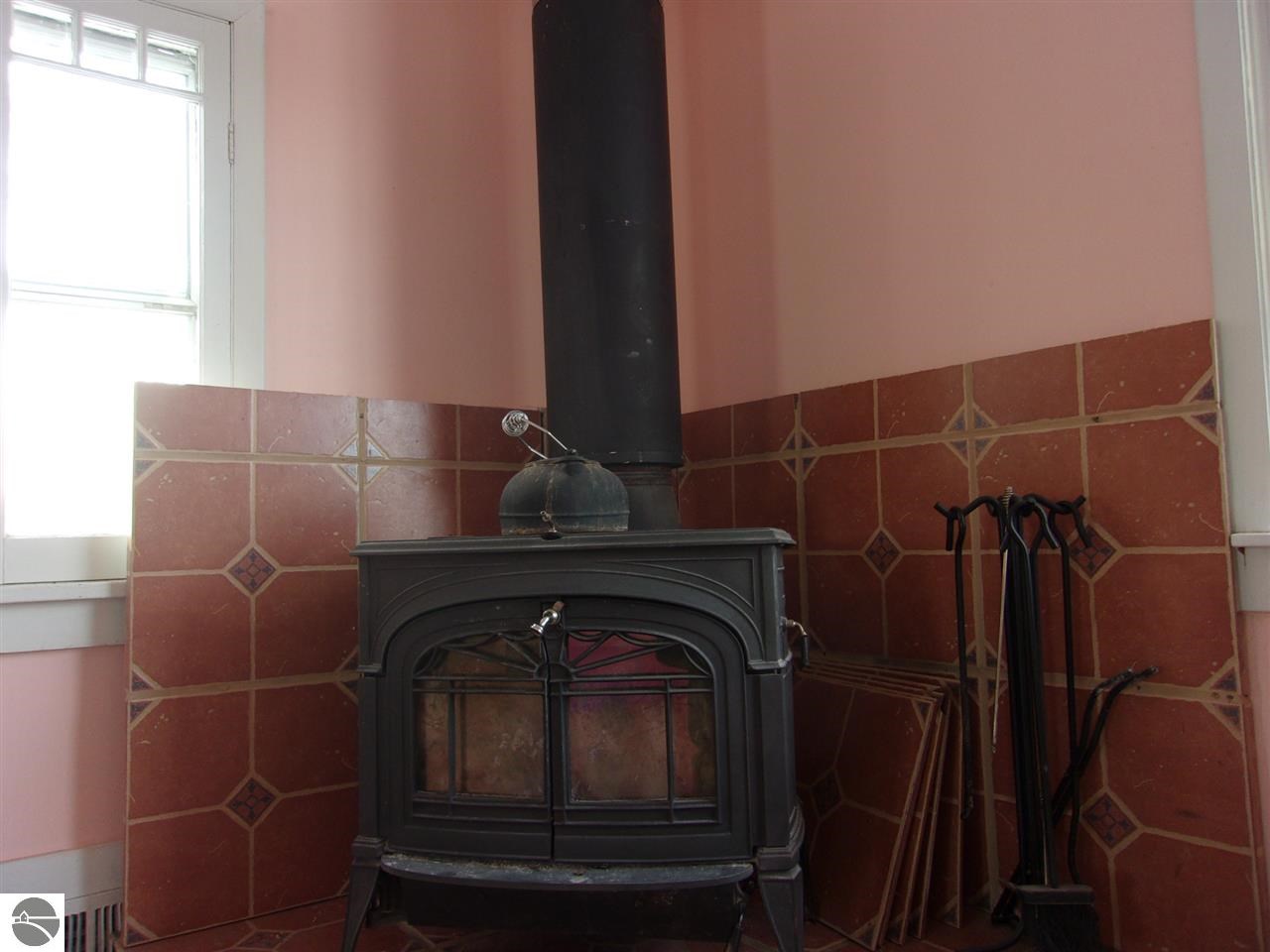 9571 South Crawford Road Shepherd, MI 48883 - Photo 14 of 18 1826117-13.JPG