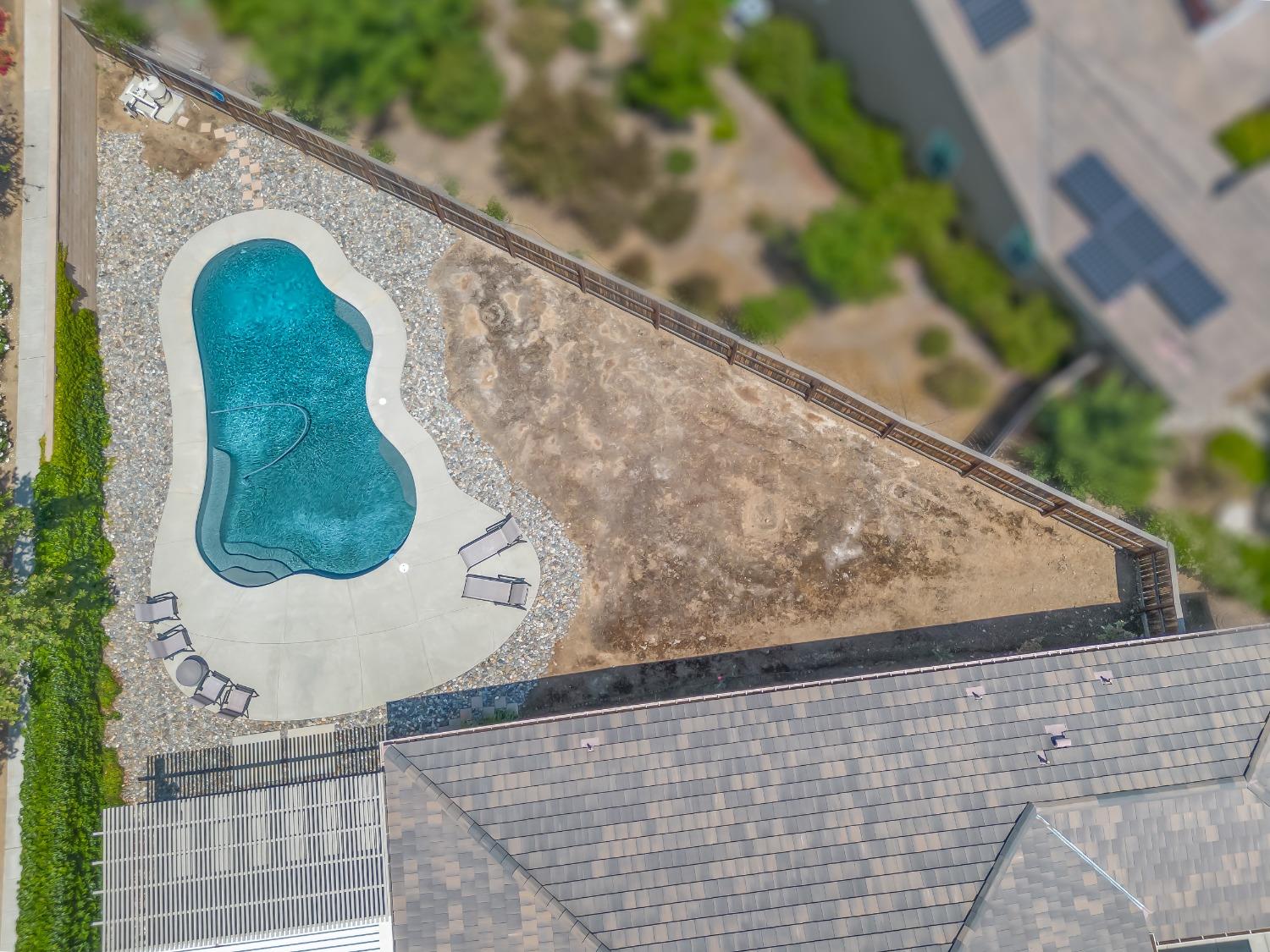 948 Whitmore Avenue Clovis, CA 93619 - Photo 35 of 38