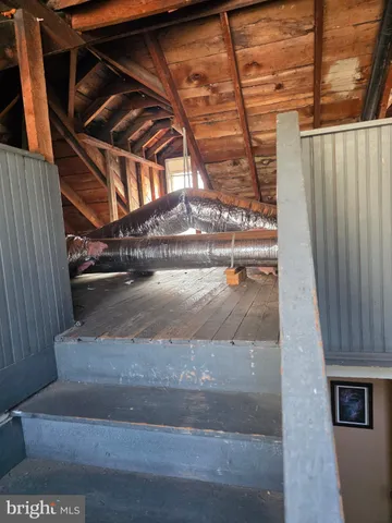 a house view with a outdoor space