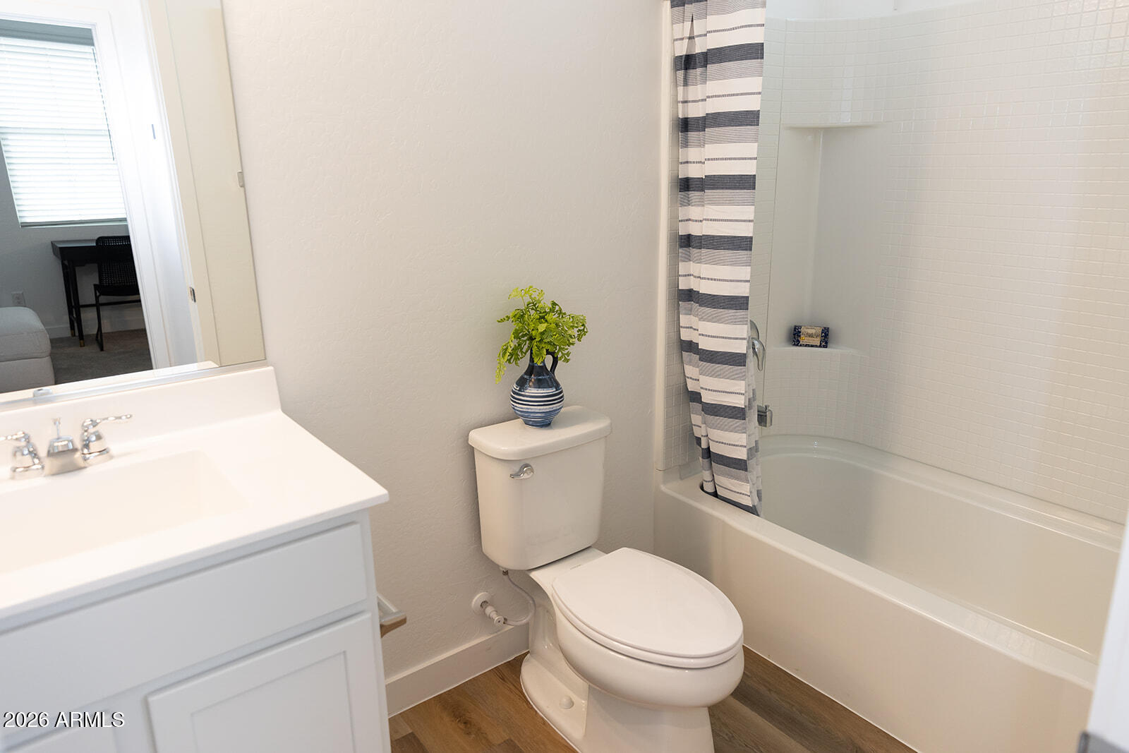 4618 South 23rd Place Phoenix, AZ 85040 - Photo 33 of 38 34-Karlie Colleen Photography - Tanner -