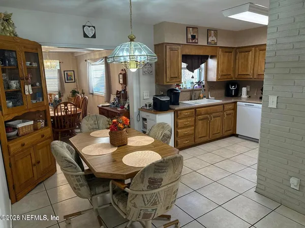 $2,100 | 11749 Surfwood Avenue, Jacksonville, FL 32246