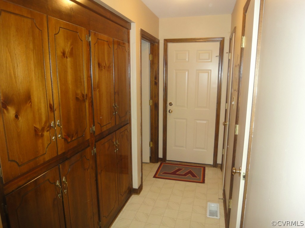 1160 Timber Trace Road Powhatan, VA 23139 - Photo 6 of 20 Gallery Image 6