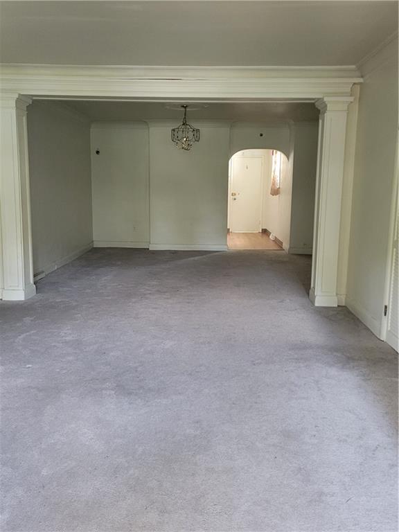 5557 Beacon Street Pittsburgh, PA 15217 - Photo 4 of 14 a view of a garage