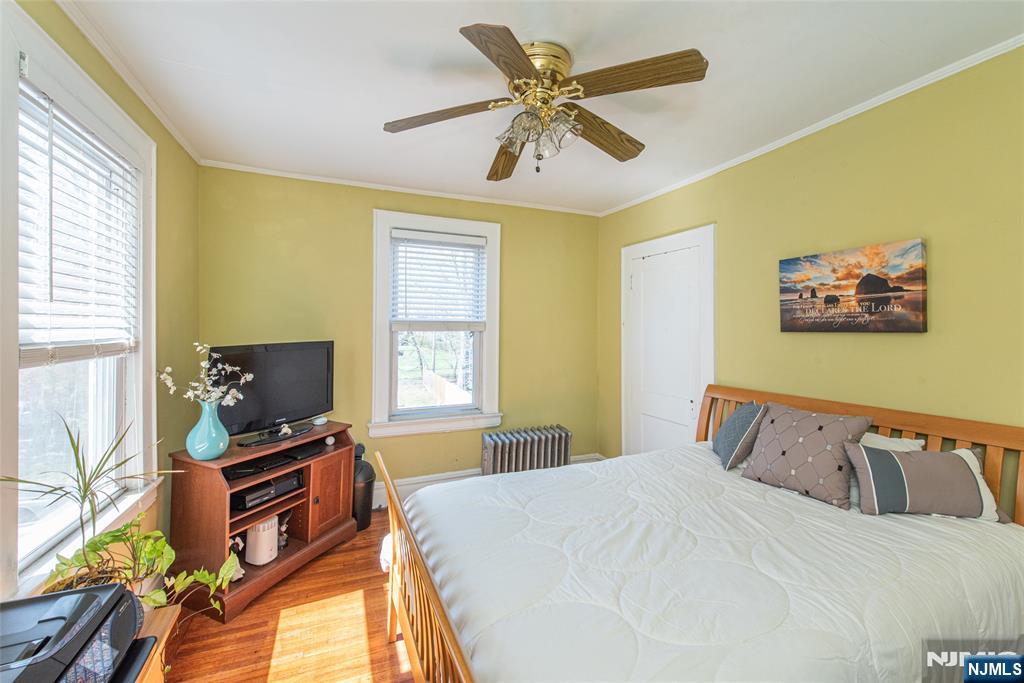 32 Irving Street Montclair, NJ 07042 - Photo 13 of 24