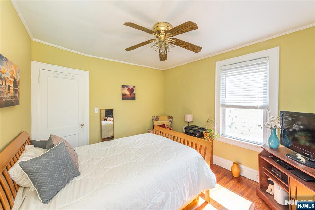 32 Irving Street Montclair, NJ 07042 - Photo 14 of 24