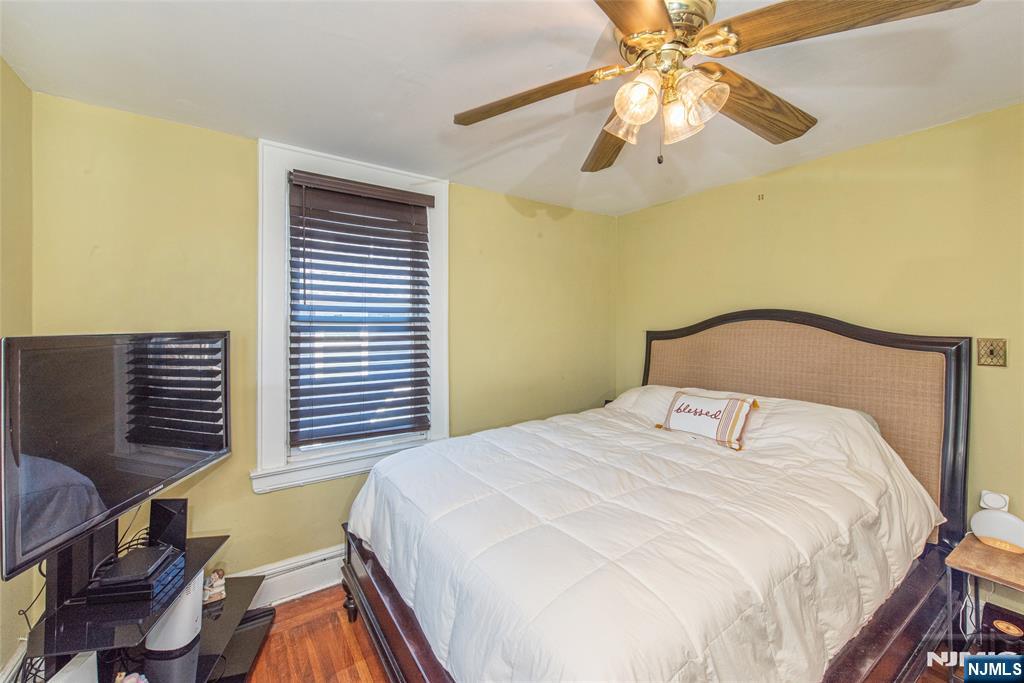 32 Irving Street Montclair, NJ 07042 - Photo 16 of 24