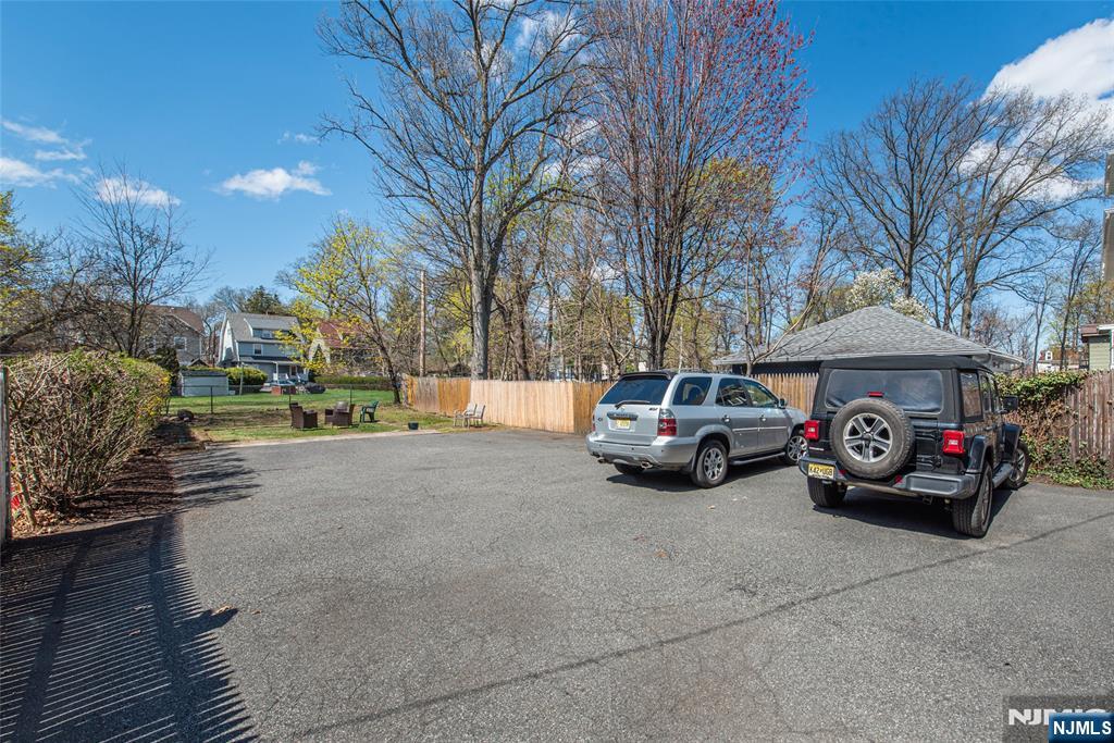 32 Irving Street Montclair, NJ 07042 - Photo 21 of 24