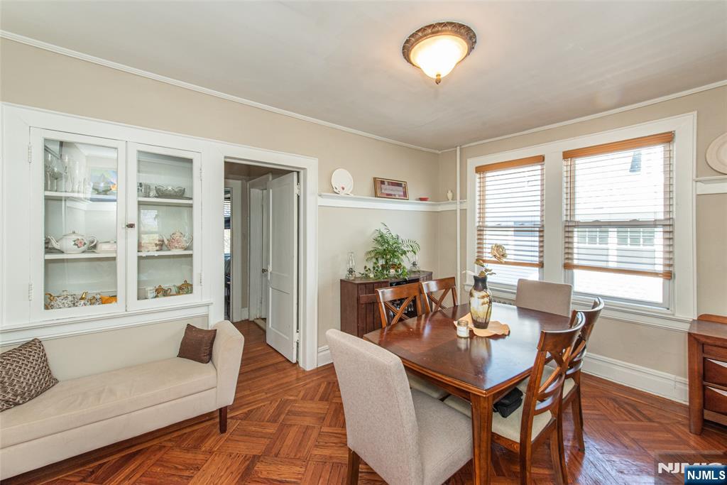 32 Irving Street Montclair, NJ 07042 - Photo 9 of 24