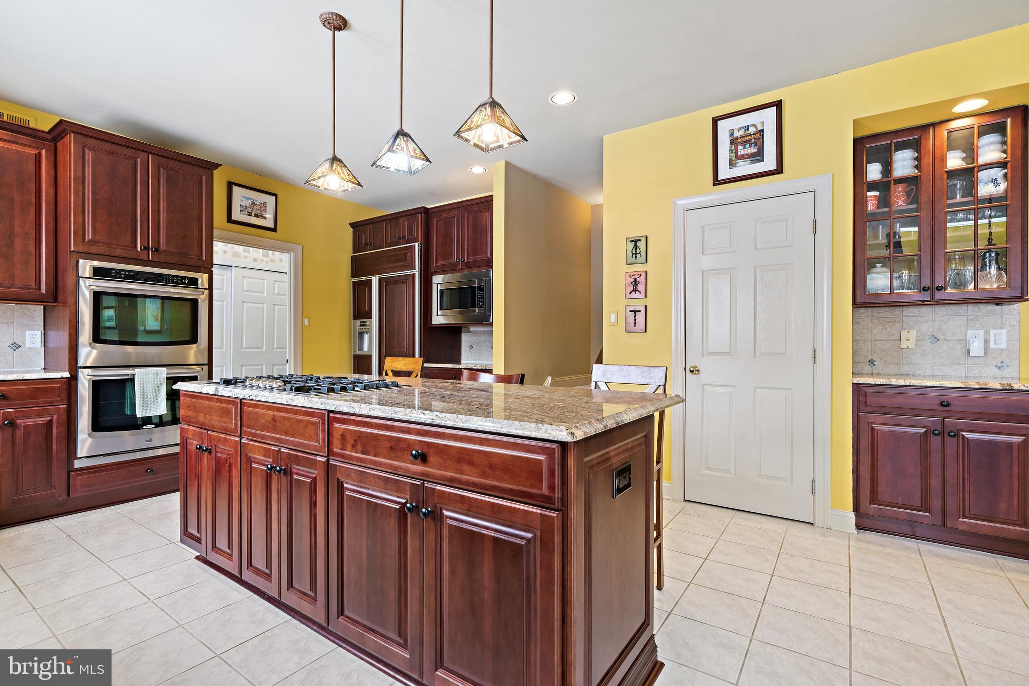 205 Christopher Drive Princeton, NJ 08540 - Photo 17 of 45 Center island with dual wall ovens to left.