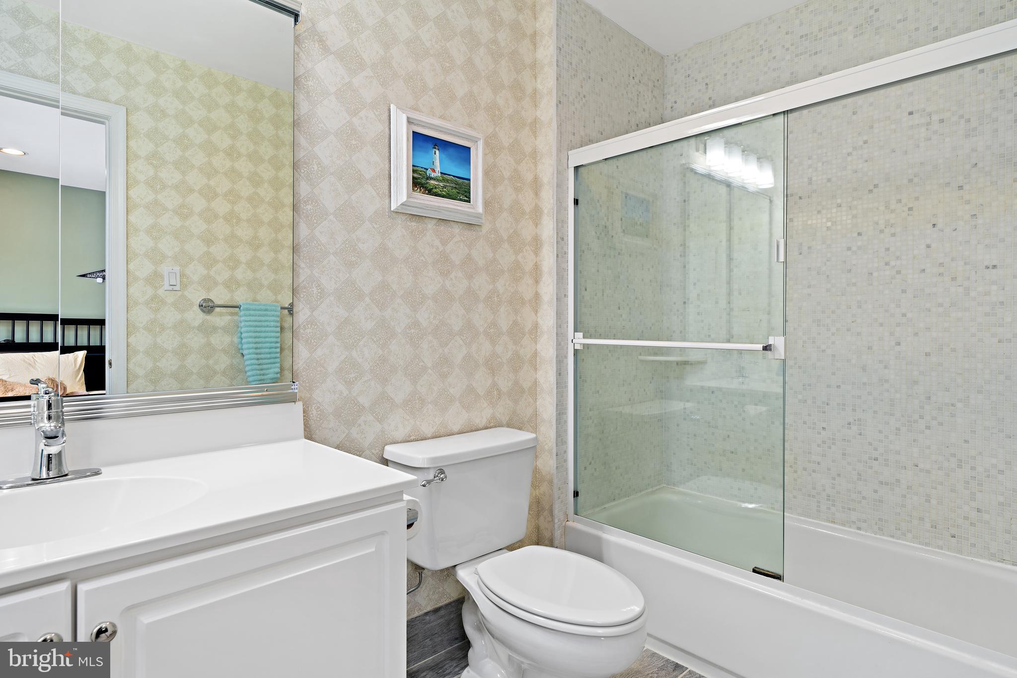205 Christopher Drive Princeton, NJ 08540 - Photo 35 of 45 Private Bathroom for Princes Suite