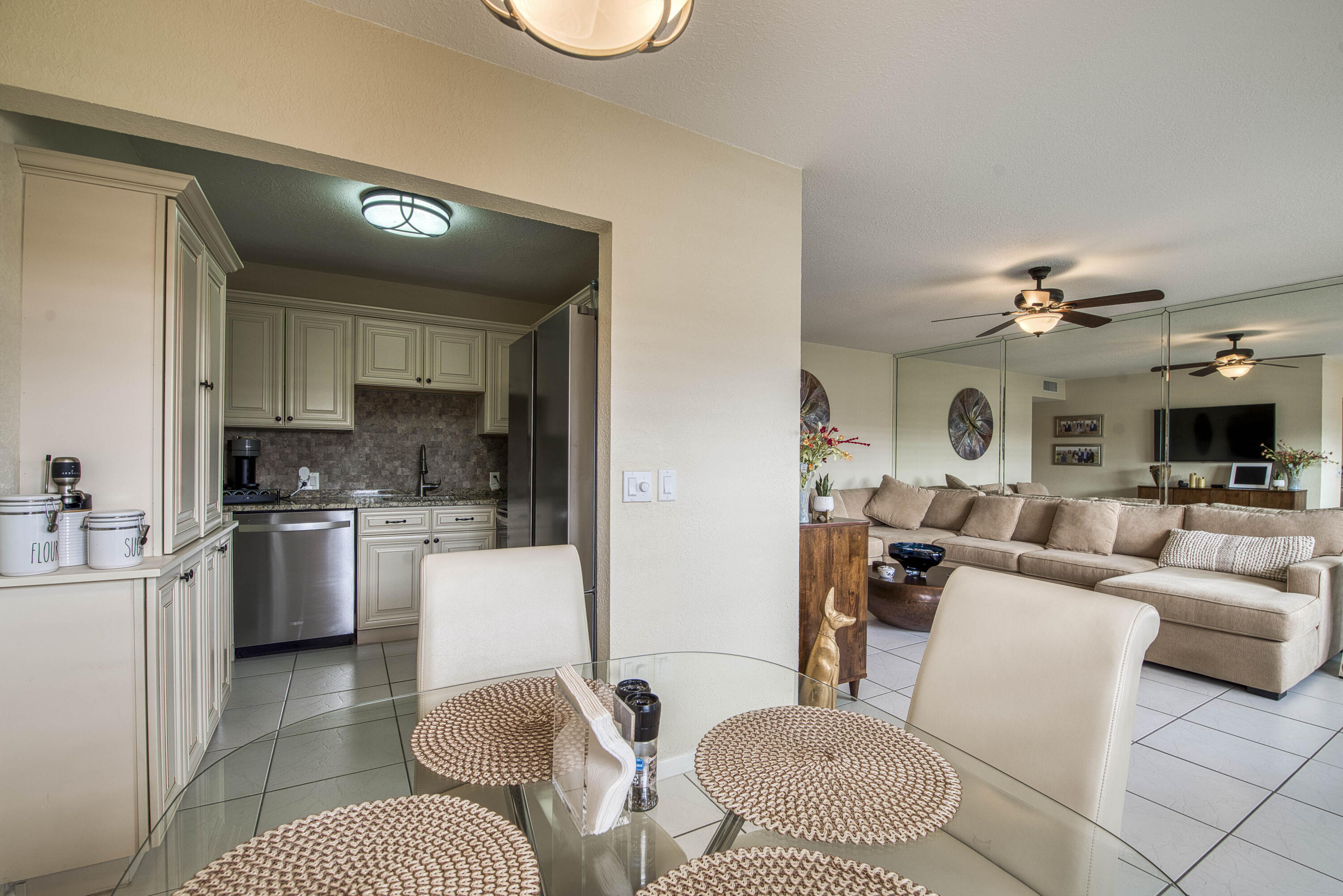 293 Brighton G, Unit 293 Boca Raton, FL 33434 - Photo 3 of 19 _IMG5865_HDR