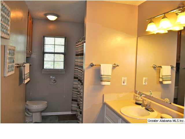 792 Merlin Drive Calera, AL 35040 - Photo 14 of 32