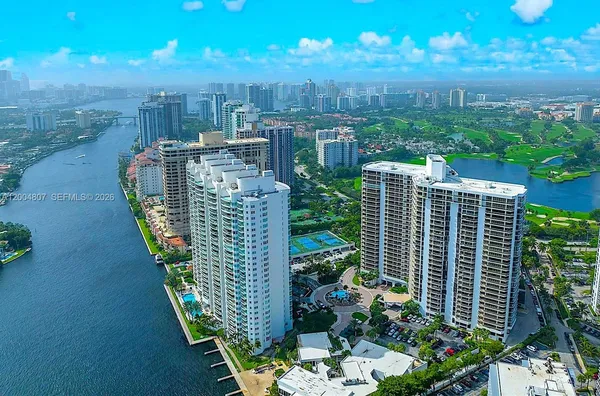 $12,500 | 20201 East Country Club Drive, Unit 2806/07, Aventura, FL 33180
