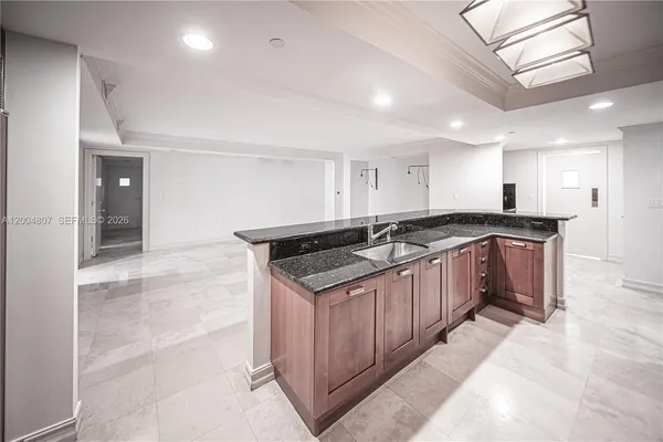 $12,500 | 20201 East Country Club Drive, Unit 2806/07, Aventura, FL 33180