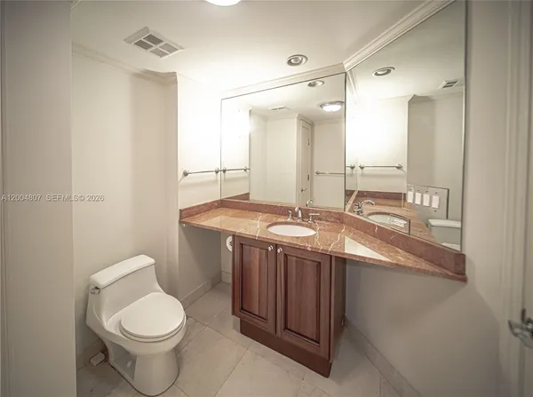 $12,500 | 20201 East Country Club Drive, Unit 2806/07, Aventura, FL 33180