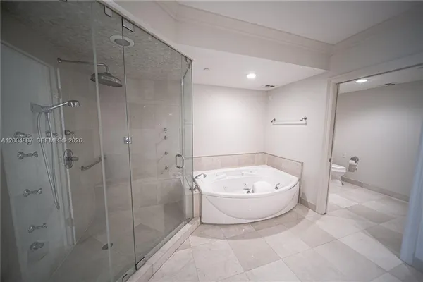 $12,500 | 20201 East Country Club Drive, Unit 2806/07, Aventura, FL 33180