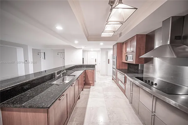 $12,500 | 20201 East Country Club Drive, Unit 2806/07, Aventura, FL 33180