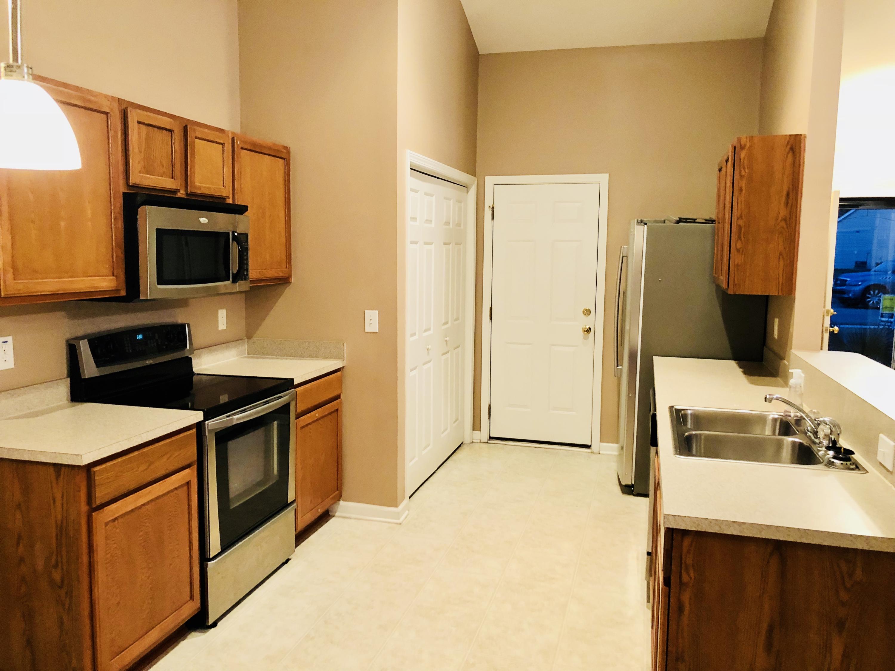 249 Border Road Goose Creek, SC 29445 - Photo 6 of 16 00E1D3DA-402F-4734-AC20-4ED1E22C401E